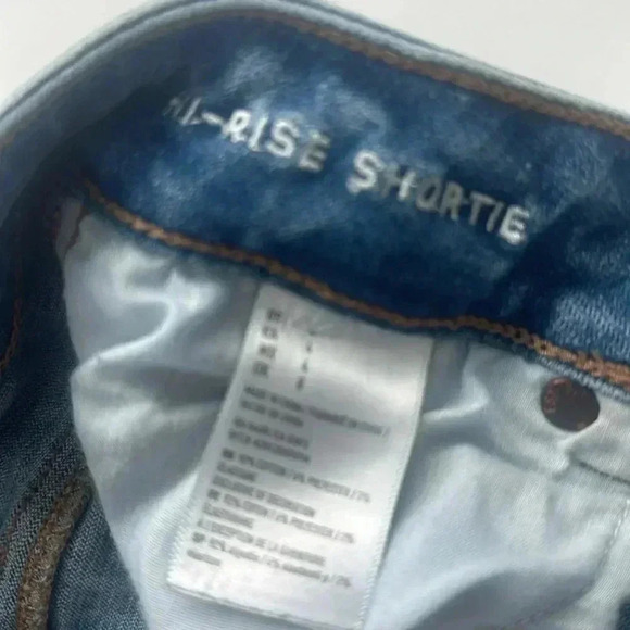 American Eagle hi rise shortie Super Stretch Jean shorts Size 4 - Picture 3 of 7